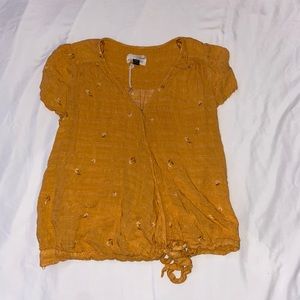 Yellow Universal Thread blouse with white flowers